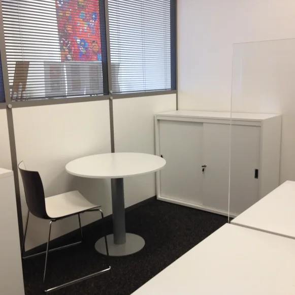 Bureau privé 14 m² 2 postes Location bureau Rue Jacques-Louis Hénon Lyon 69004 - photo 1