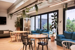 Open Space - 75008 - 4 postes - 350€