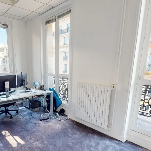 Espace indépendant 280 m² 40 postes Location bureau Rue Saint-Lazare Paris 75009 - photo 3