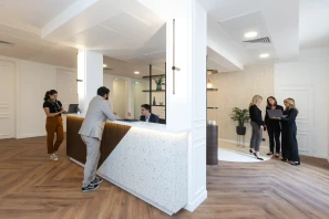 Espace indépendant - 75008 - 78 postes - 64350€