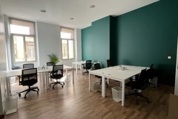 Bureau privé - 13001 - 6 postes - 1440€