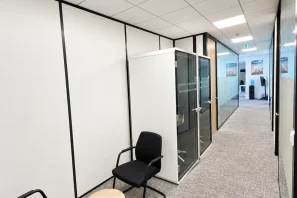 Open Space - 92800 - 18 postes - 7729€