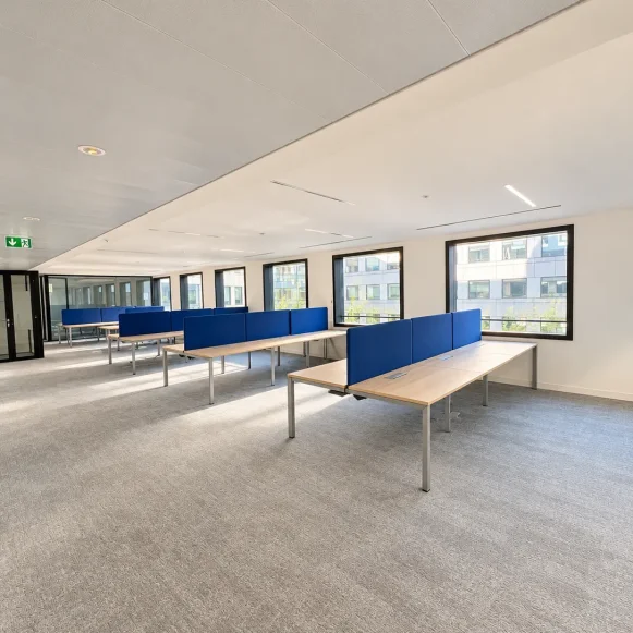 Espace indépendant 205 m² 46 postes Location bureau Avenue de l'Arche Courbevoie 92400 - photo 9