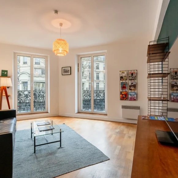 Open Space  4 postes Location bureau Boulevard de Sébastopol Paris 75003 - photo 3