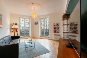 Open Space - 75003 - 4 postes - 360€