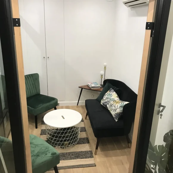 Espace indépendant 42 m² 7 postes Coworking Rue Massue Vincennes 94300 - photo 1