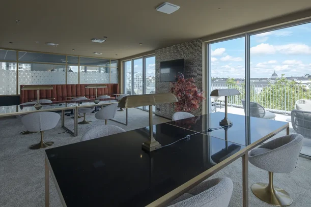 Bureau privé - 44200 - 8 postes - 2590€