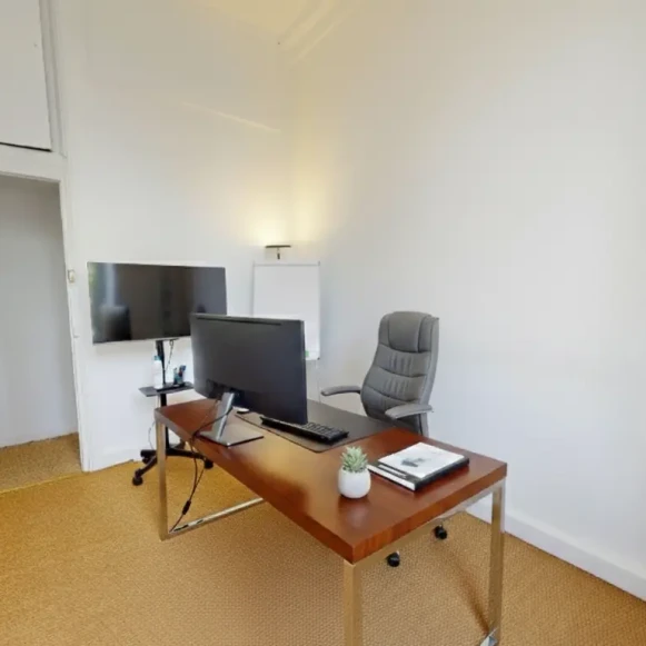 Bureau privé 10 m² 2 postes Location bureau Rue Berger Paris 75001 - photo 1