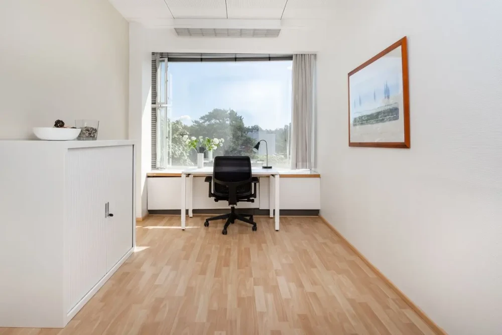 Bureau privé - 75009 - 1 poste - 590€