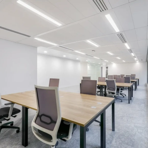 Bureau privé 20 m² 4 postes Coworking Rue Eugène Renault Maisons-Alfort 94700 - photo 1