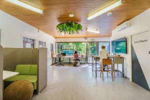 Open Space - 21370 - 4 postes - 250€