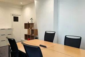 Bureau privé - 75009 - 4 postes - 2400€