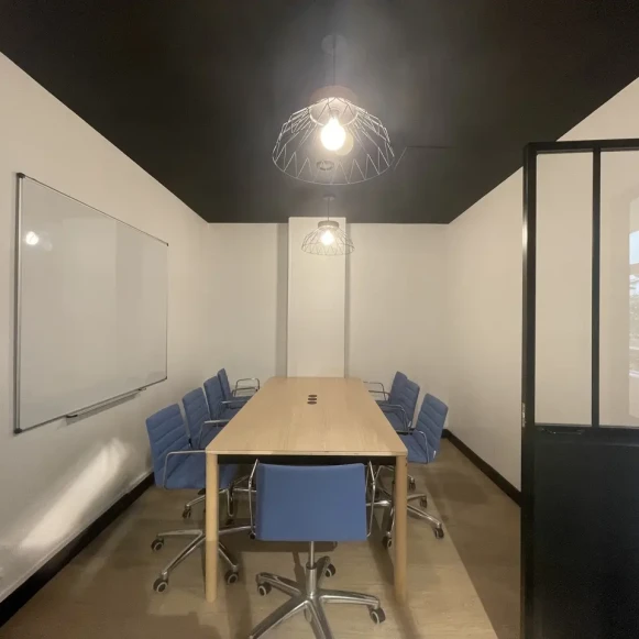 Espace indépendant 69 m² 16 postes Coworking Boulevard du Temple Paris 75003 - photo 6