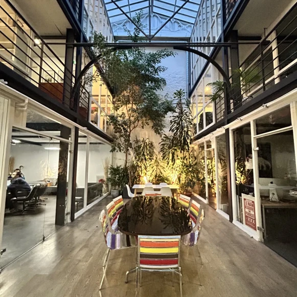 Bureau privé 28 m² 6 postes Location bureau Rue Dulong Paris 75017 - photo 2