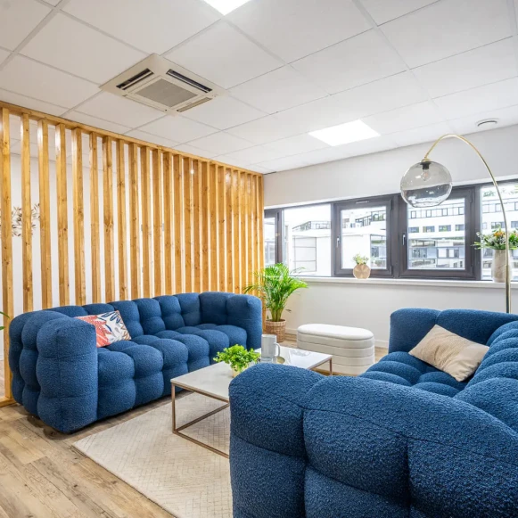 Bureau privé 12 m² 2 postes Coworking Boulevard Albert Einstein Nantes 44300 - photo 7