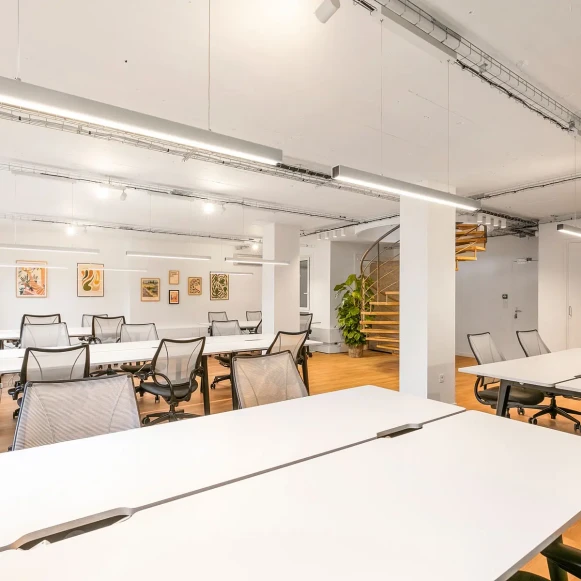 Espace indépendant 170 m² 28 postes Location bureau Rue d'Artois Paris 75008 - photo 10