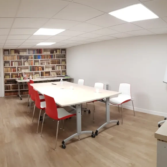 Espace indépendant 27 m² 12 postes Location bureau Boulevard Emile Zola Oullins 69600 - photo 2