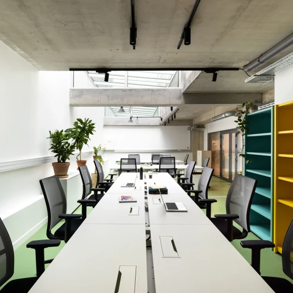 Bureau privé 62 m² 20 postes Location bureau Boulevard Voltaire Paris 75011 - photo 1