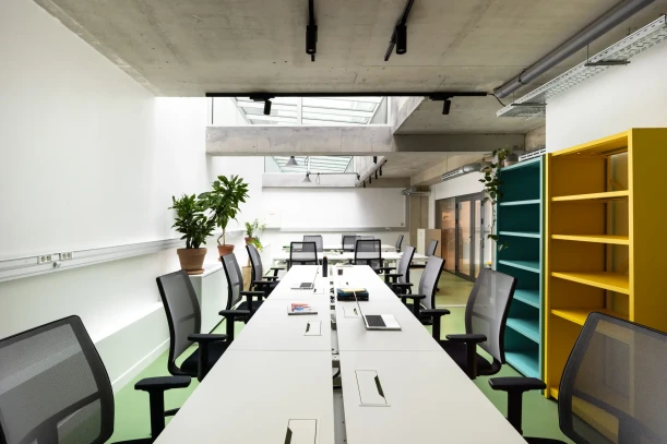 Bureau privé - 75011 - 20 postes - 11800€