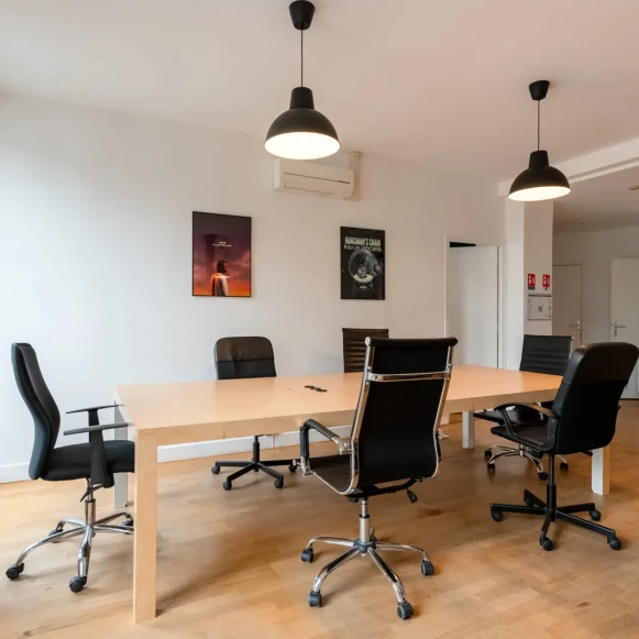 Open Space  4 postes Location bureau Boulevard de Sébastopol Paris 75003 - photo 2