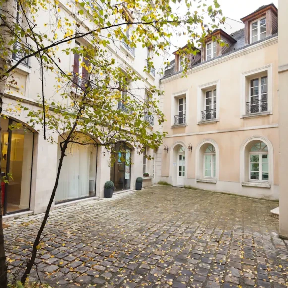 Bureau privé 8 m² 1 poste Location bureau Rue du Vieil Abreuvoir Saint-Germain-en-Laye 78100 - photo 2
