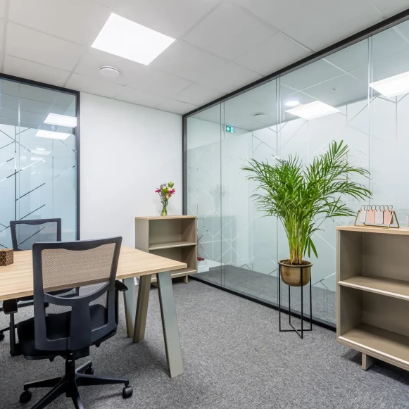 Bureau privé 11 m² 2 postes Location bureau Rue de la Martinellerie Trélazé 49800 - photo 1