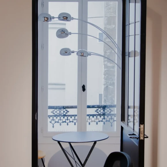 Espace indépendant 100 m² 16 postes Location bureau Rue Blondel Paris 75003 - photo 7