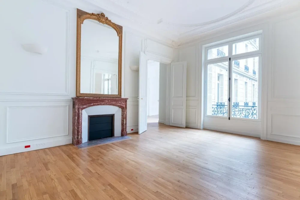 Espace indépendant - 75008 - 107 postes - 85600€