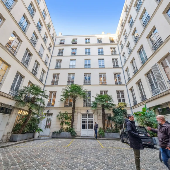 Espace indépendant 158 m² 20 postes Location bureau Rue de Provence Paris 75009 - photo 1