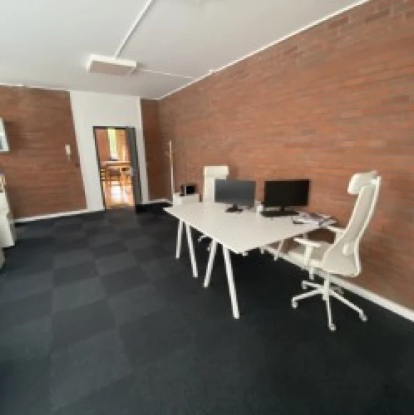 Bureau privé 34 m² 8 postes Location bureau Rue de la Cousinerie Villeneuve-d'Ascq 59650 - photo 6