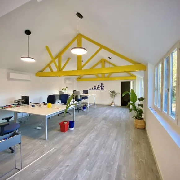 Open Space  8 postes Coworking Rue Marcellin Berthelot Nuits-Saint-Georges 21700 - photo 1