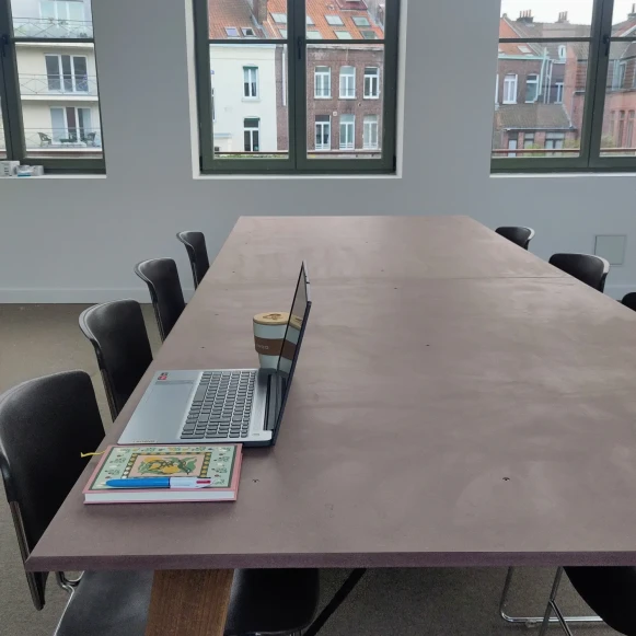 Open Space  34 postes Coworking Rue Léon Gambetta Lille 59000 - photo 5