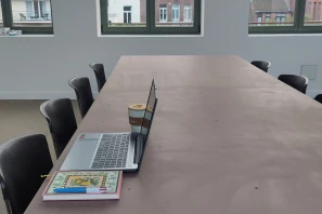 Open Space - 59000 - 34 postes - 170€