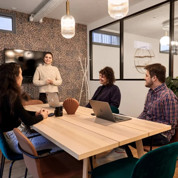 Bureau privé 184 m² 47 postes Coworking Rue René Boulanger Paris 75010 - photo 2