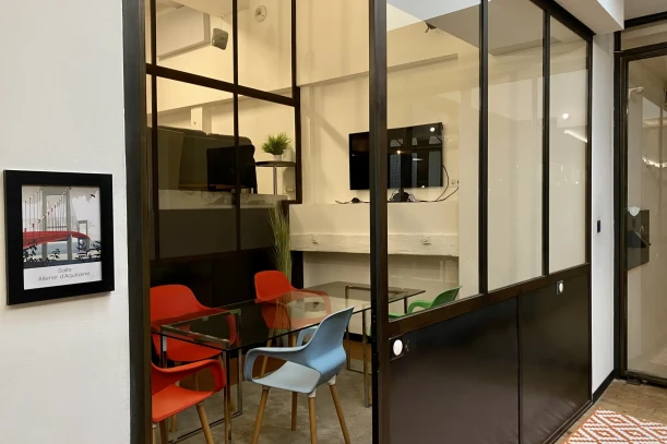 Bureau privé - 33800 - 5 postes - 1280€