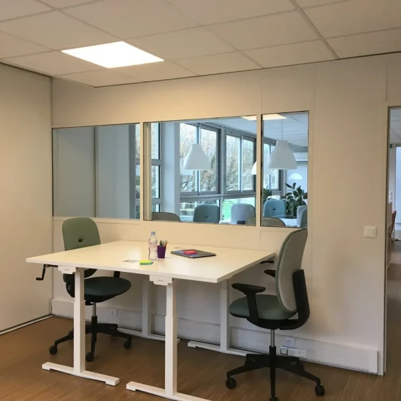 Bureau privé 18 m² 4 postes Coworking Boulevard des Alpes Meylan 38240 - photo 5