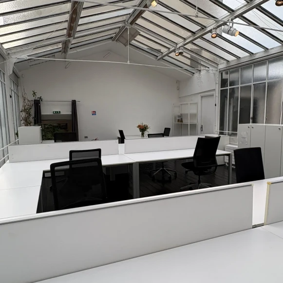 Open Space  6 postes Location bureau Rue des Arquebusiers Paris 75003 - photo 5