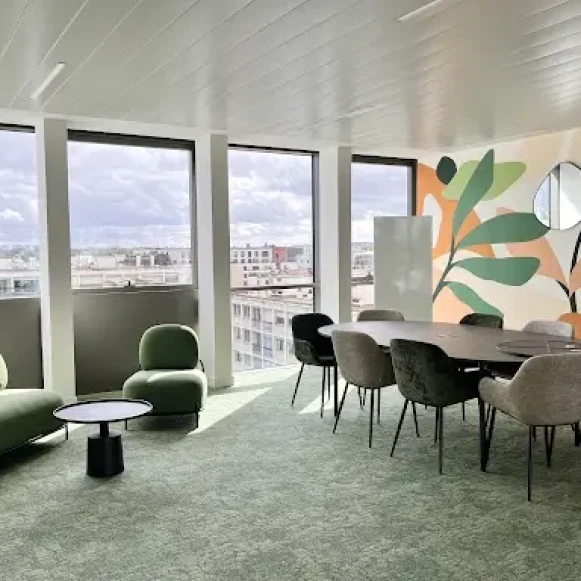 Bureau privé 14 m² 5 postes Location bureau Rue Rouget de Lisle Suresnes 92150 - photo 3