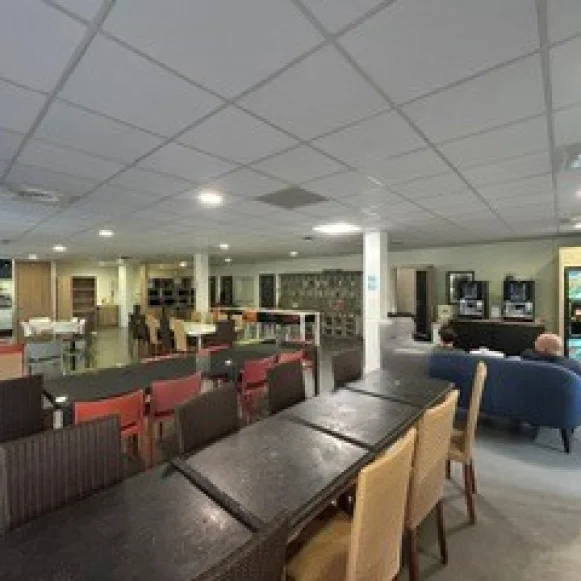 Bureau privé 130 m² 20 postes Coworking Rue de la tramontane Aix-en-Provence 13090 - photo 6