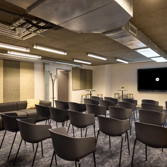 Open Space  14 postes Coworking Rue Marc Sangnier Bègles 33130 - photo 11