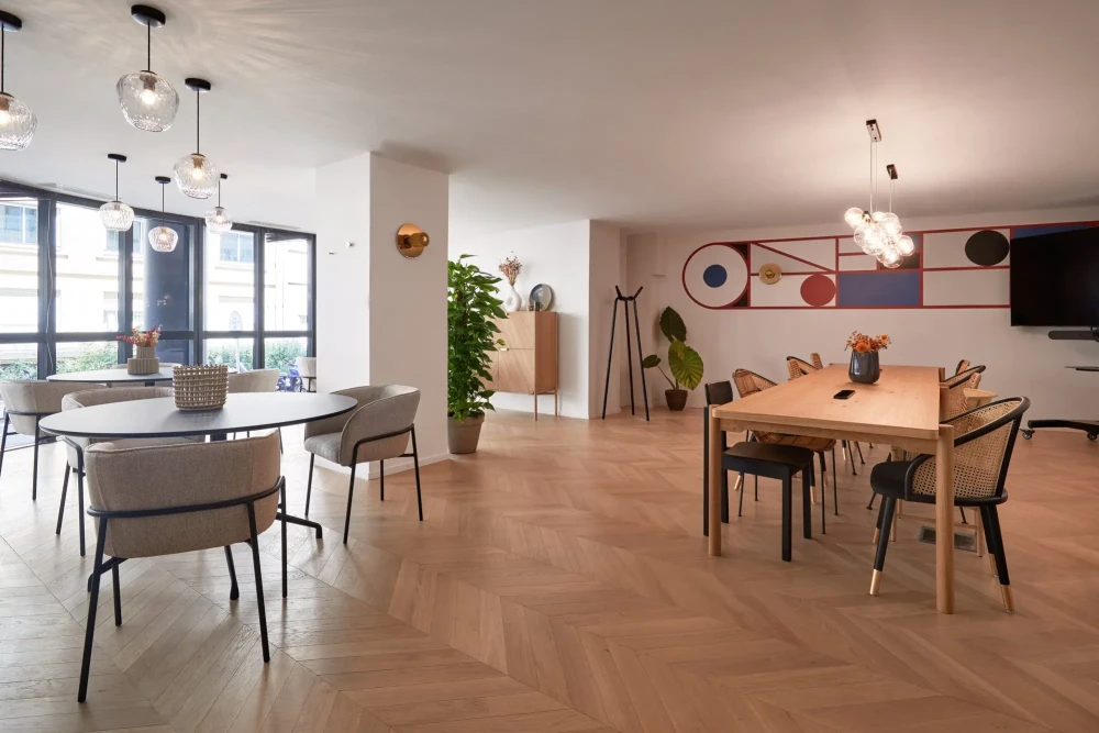 Espace indépendant - 75007 - 56 postes - 53200€