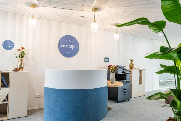 Bureau privé - 35170 - 3 postes - 938€