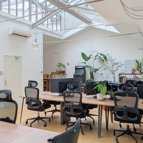 Open Space  3 postes Location bureau Rue Alexandre Parodi Paris 75010 - photo 1