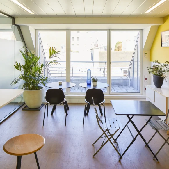 Bureau privé 25 m² 7 postes Coworking Rue Washington Paris 75008 - photo 7