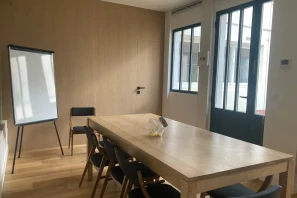 Open Space - 75015 - 9 postes - 390€