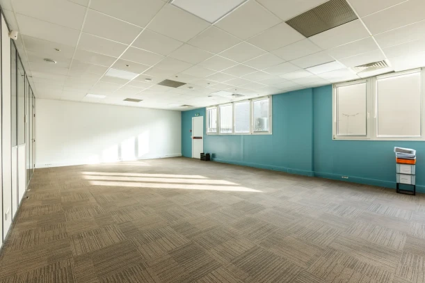 Espace indépendant - 93400 - 40 postes - 7000€