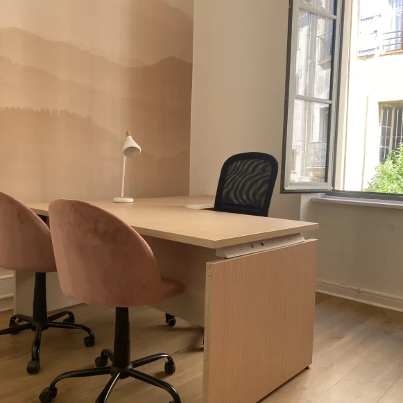 Bureau privé 9 m² 2 postes Location bureau Cours de la République Narbonne 11100 - photo 6