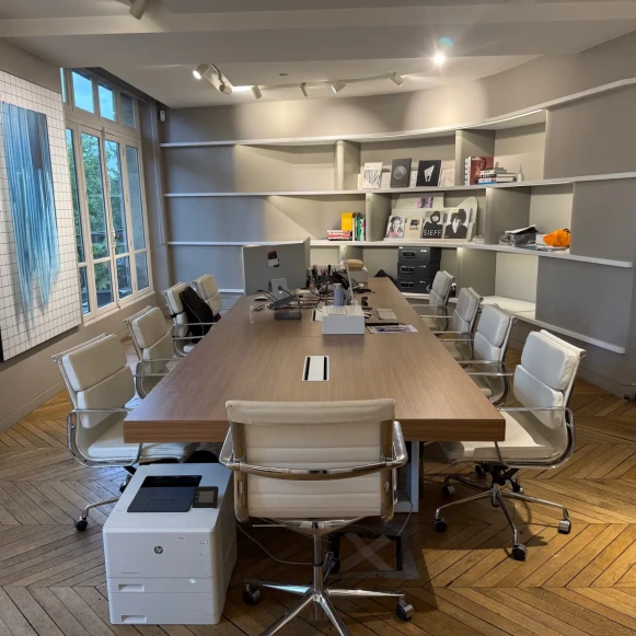 Bureau privé 40 m² 10 postes Location bureau Rue du Louvre Paris 75001 - photo 1