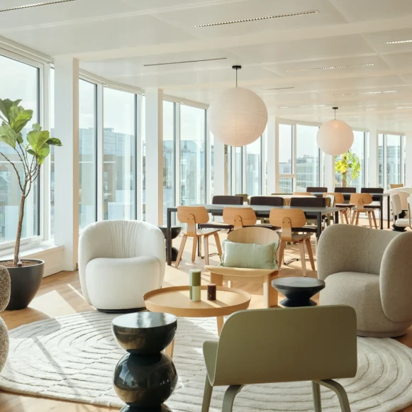 Bureau privé 25 m² 6 postes Coworking Rue du 8 Mai 1945 Clichy 92110 - photo 5