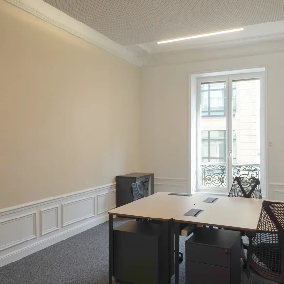 Bureau privé 13 m² 2 postes Coworking Rue de la Victoire Paris 75009 - photo 5